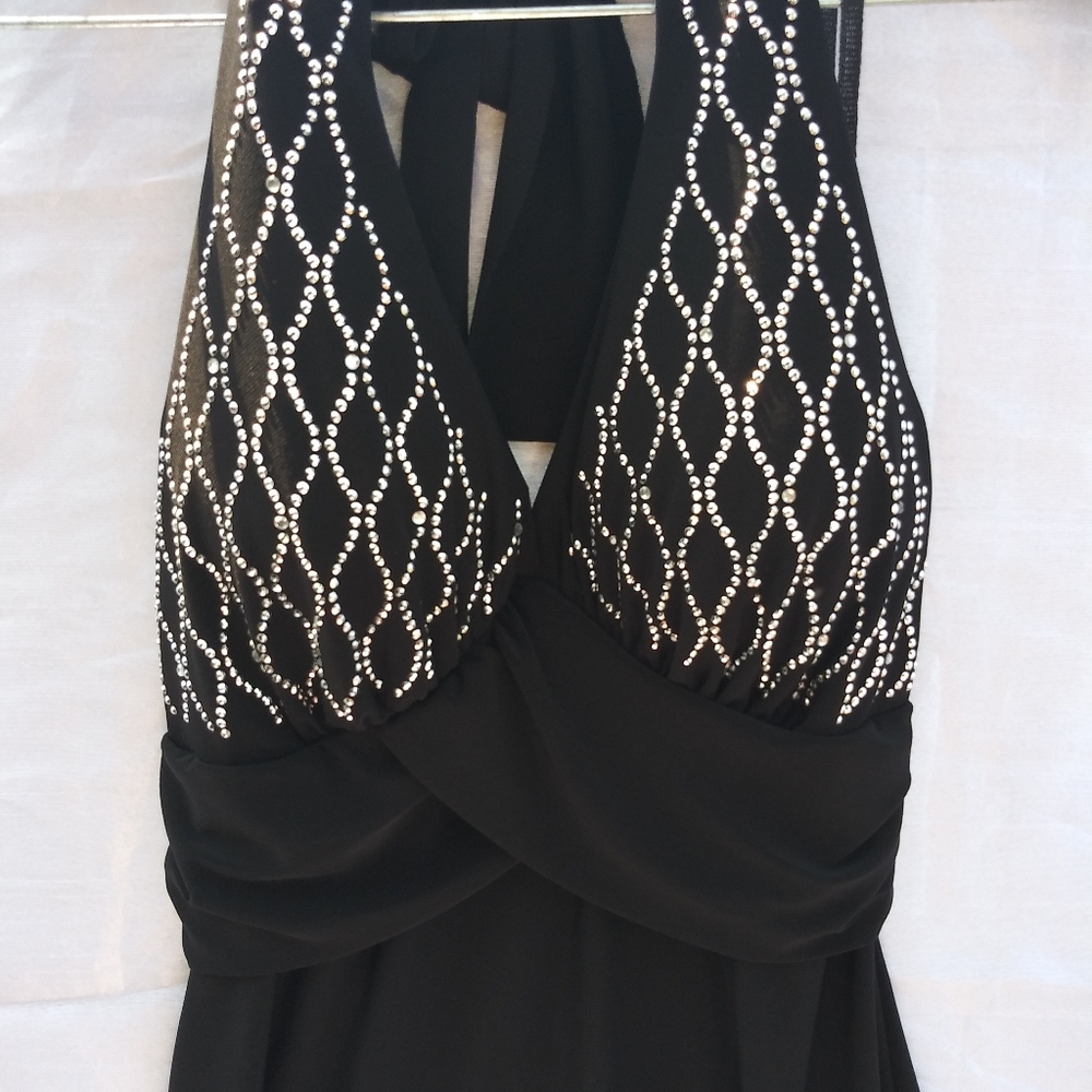 Clothes - Picture 9 of 16